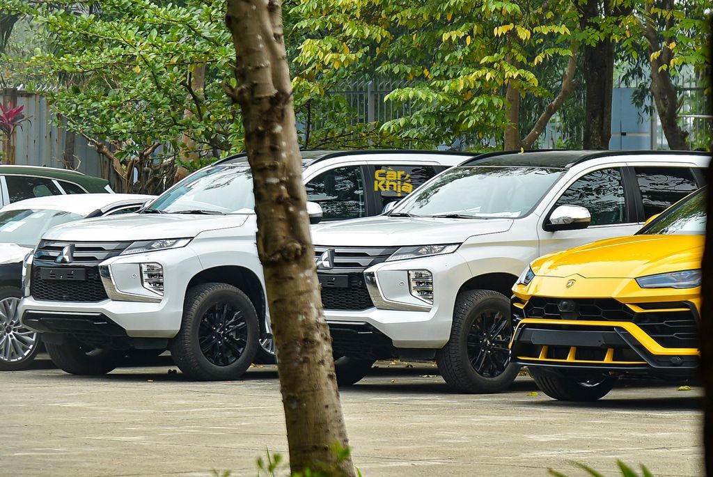 Bắt gặp Mitsubishi Pajero Sport mới đăng kiểm tại Hà Nội Bắt gặp Mitsubishi Pajero Sport mới đăng kiểm tại Hà Nội