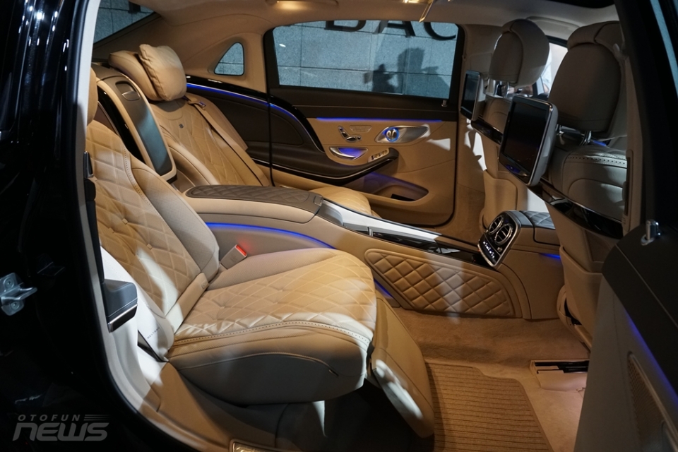 bo doi mercedes maybach s 400 va s 500 chinh thuc xuat tran