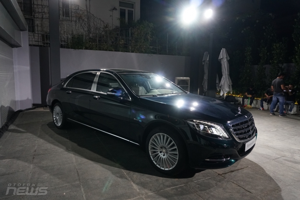 bo doi mercedes maybach s 400 va s 500 chinh thuc xuat tran