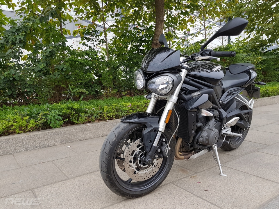 triumph street triple s naked bike 800cc danh cho nguoi moi