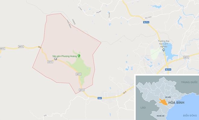 Ôtô con tông trực diện xe khách, 2 người bị thương nặng oto con tong truc dien xe khach 2 nguoi bi thuong nang