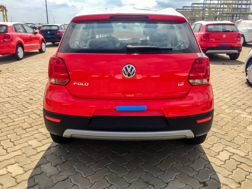 Volkswagen Cross Polo vượt biển cạnh tranh với EcoSport tại Việt Nam volkswagen cross polo vuot bien canh tranh voi ecosport tai viet nam