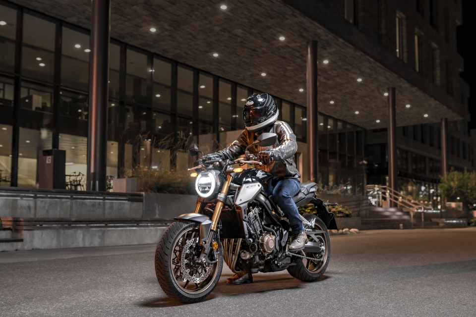 Honda CB650R có mặt ở Việt Nam với giá 246 triệu đồng honda cb650r co mat o viet nam voi gia 246 trieu dong