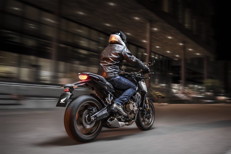 Honda CB650R có mặt ở Việt Nam với giá 246 triệu đồng honda cb650r co mat o viet nam voi gia 246 trieu dong