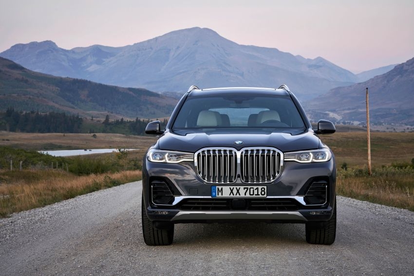 bmw x7 sap co mat tai dong nam a