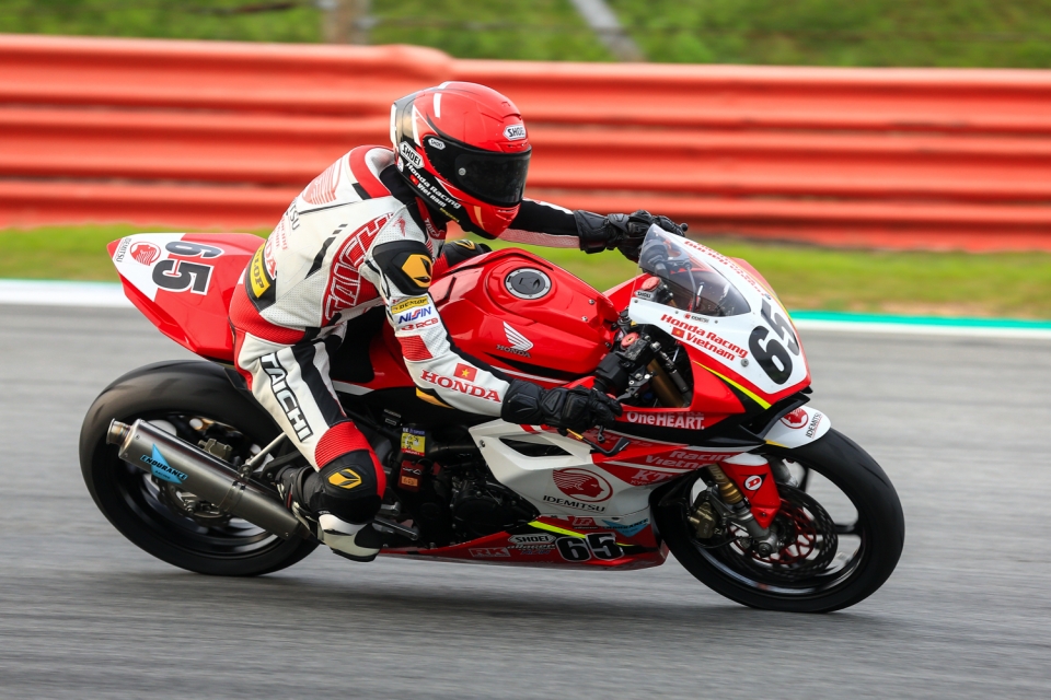 Chặng 1 ARRC 2019: Vũ điệu của “Gã Điên” chang 1 arrc 2019 vu dieu cua ga dien