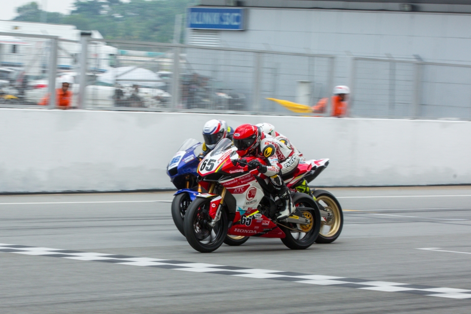 Chặng 1 ARRC 2019: Vũ điệu của “Gã Điên” chang 1 arrc 2019 vu dieu cua ga dien
