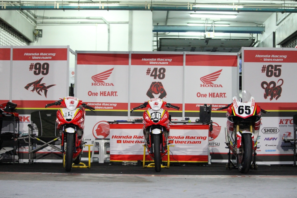 Chặng 1 ARRC 2019: Vũ điệu của “Gã Điên” chang 1 arrc 2019 vu dieu cua ga dien