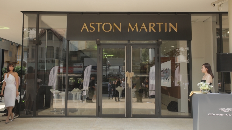 Thương hiệu xe Aston Martin chính thức đặt chân tới Việt Nam