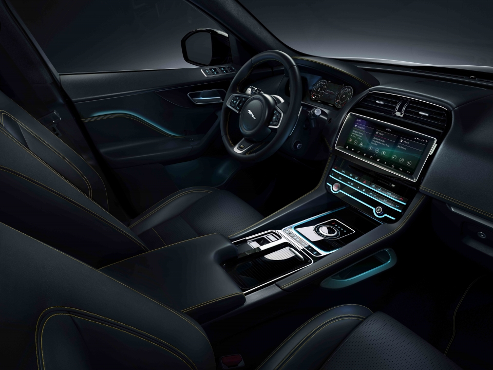 Jaguar F-Pace có thêm 2 phiên bản đặc biệt jaguar f pace co them 2 phien ban dac biet
