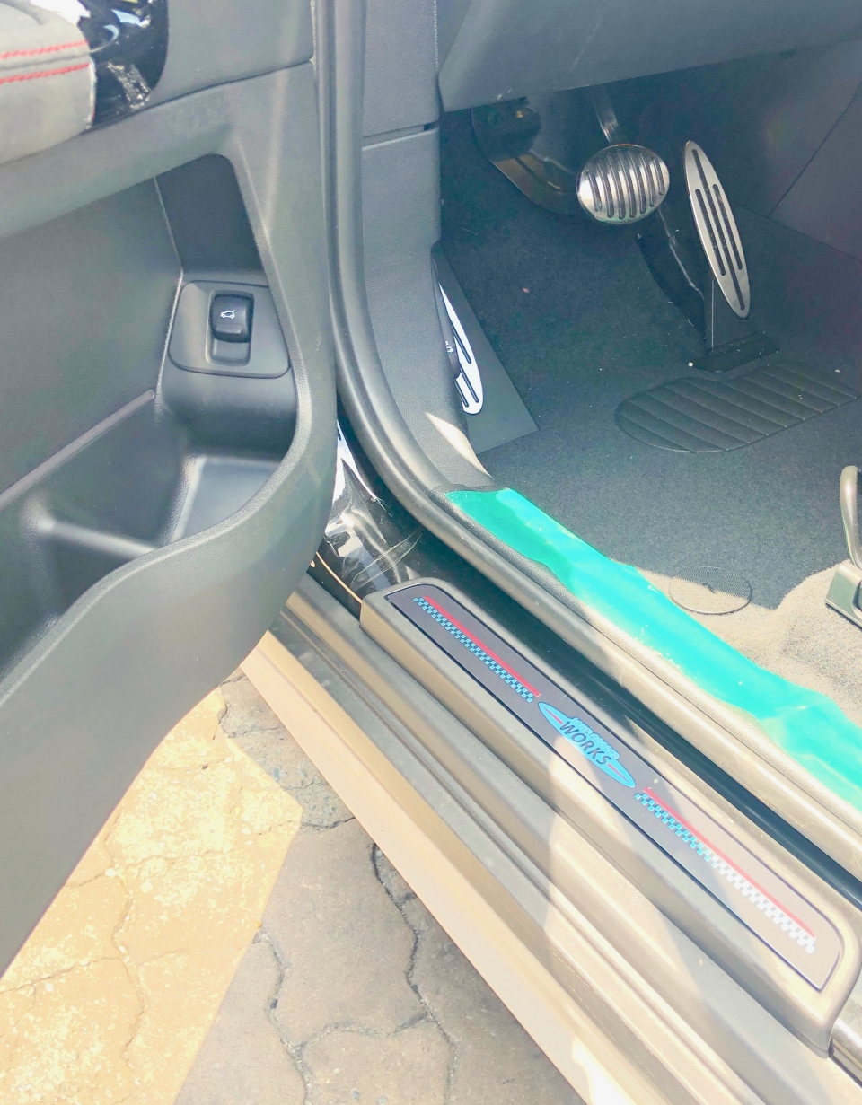 Hàng 'độ' MINI John Cooper Works có mặt ở Việt Nam hang do mini john cooper works co mat o viet nam