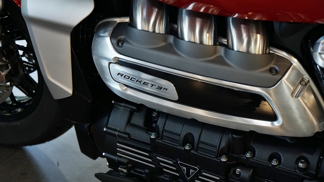 Triumph Rocket 3 có mặt tại Việt Nam với giá 869 triệu đồng triumph rocket 3 co mat tai viet nam voi gia 869 trieu dong