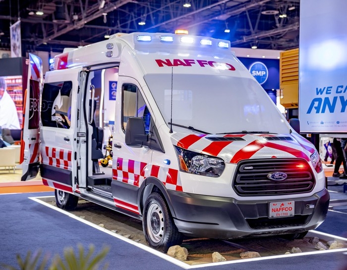 Doanh số của Ford Transit tăng mạnh, nhờ hoán cải thành xe cứu thương doanh so cua ford transit tang manh nho hoan cai thanh xe cuu thuong