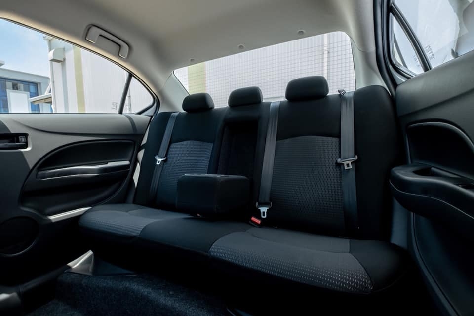 chi tiet mitsubishi attrage so san gia 375 trieu
