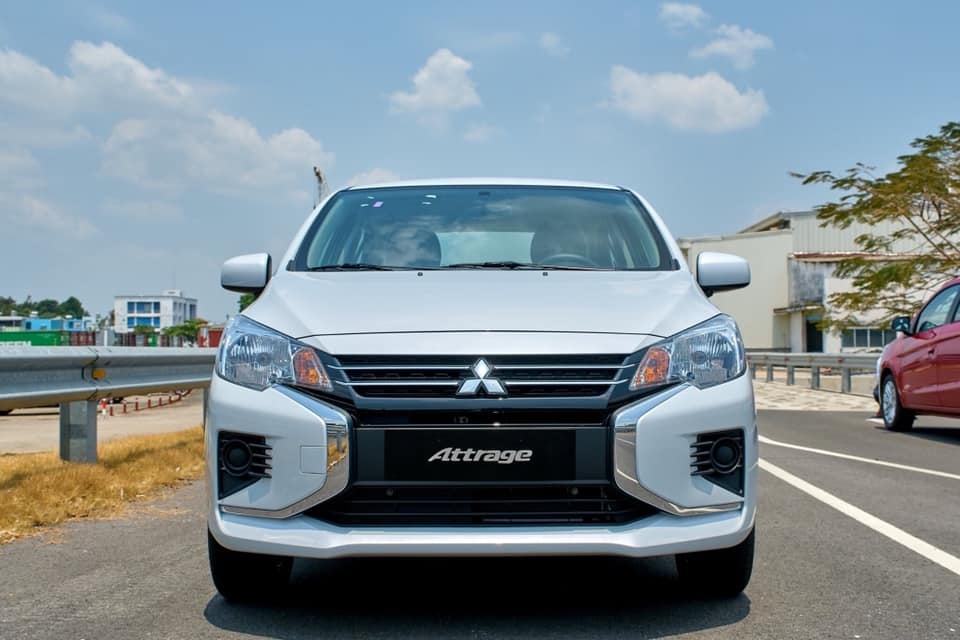 chi tiet mitsubishi attrage so san gia 375 trieu