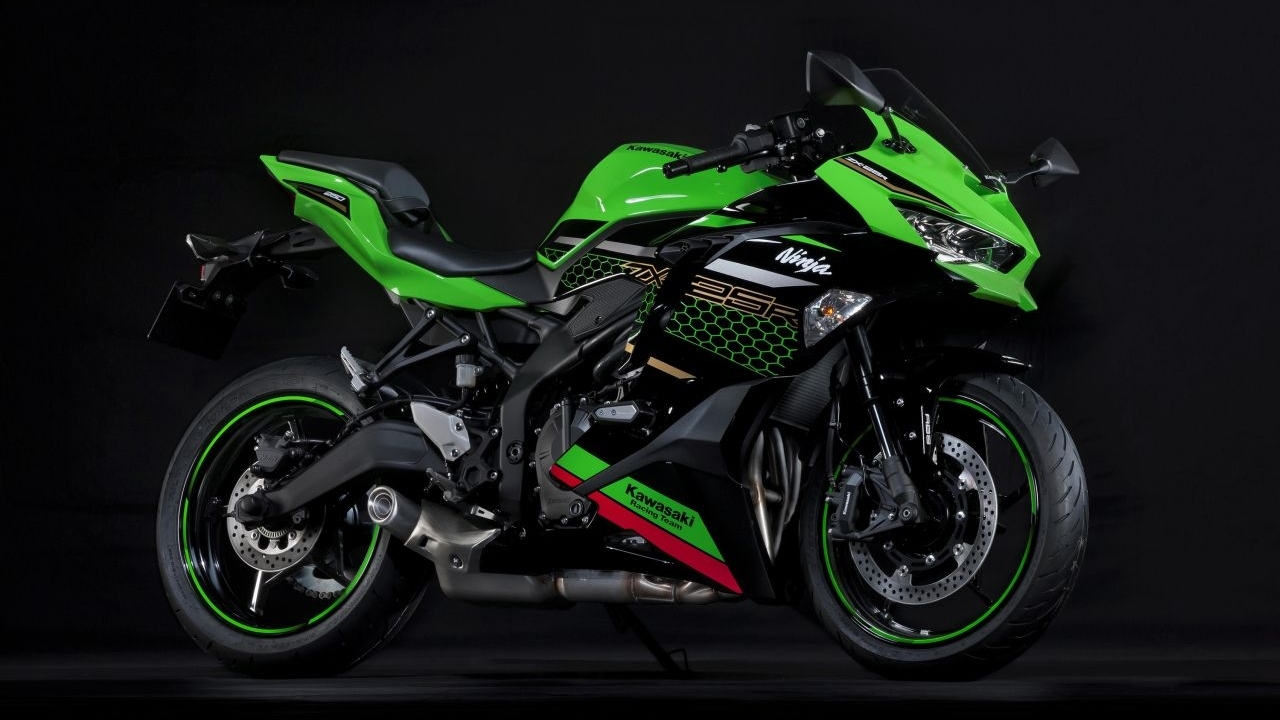 Sportbike Kawasaki ZX-25R ra mắt muộn hơn kế hoạch