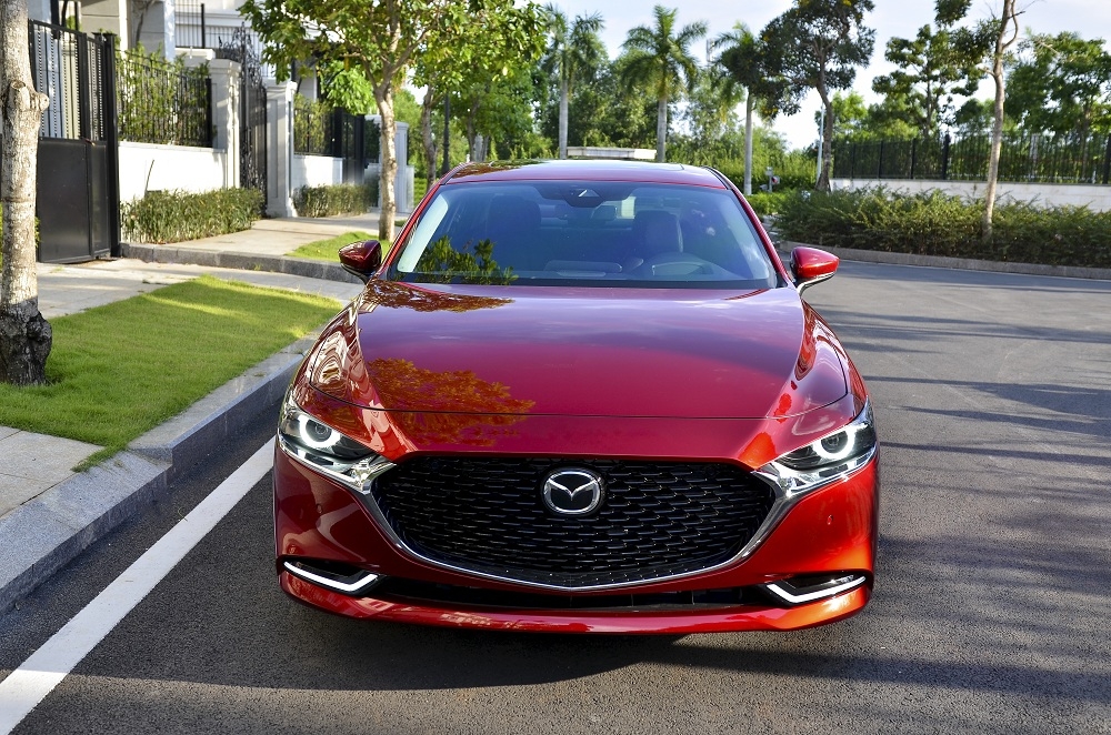 mazda uu dai len toi 100 trieu dong khi mua xe trong thang 3