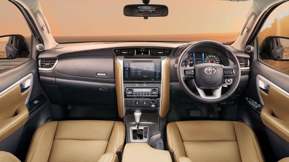 Lộ diện hình ảnh Toyota Fortuner 2021 thế hệ mới lo dien hinh anh toyota fortuner 2021 the he moi