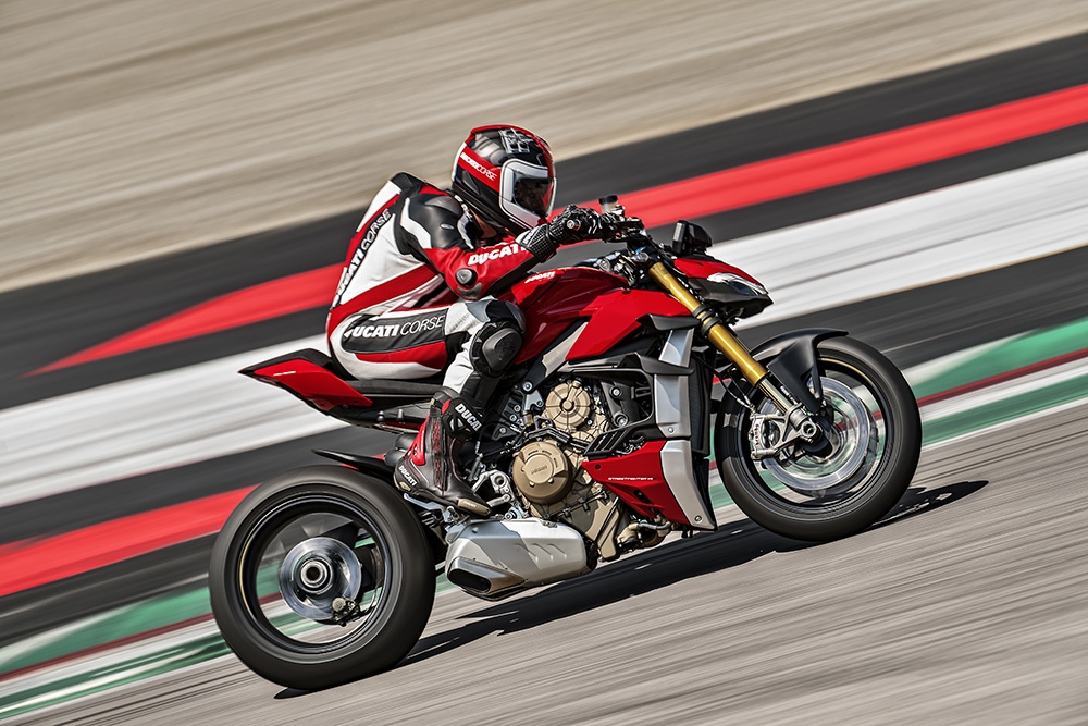 ducati streetfighter v4 duoc ra mat truc tuyen