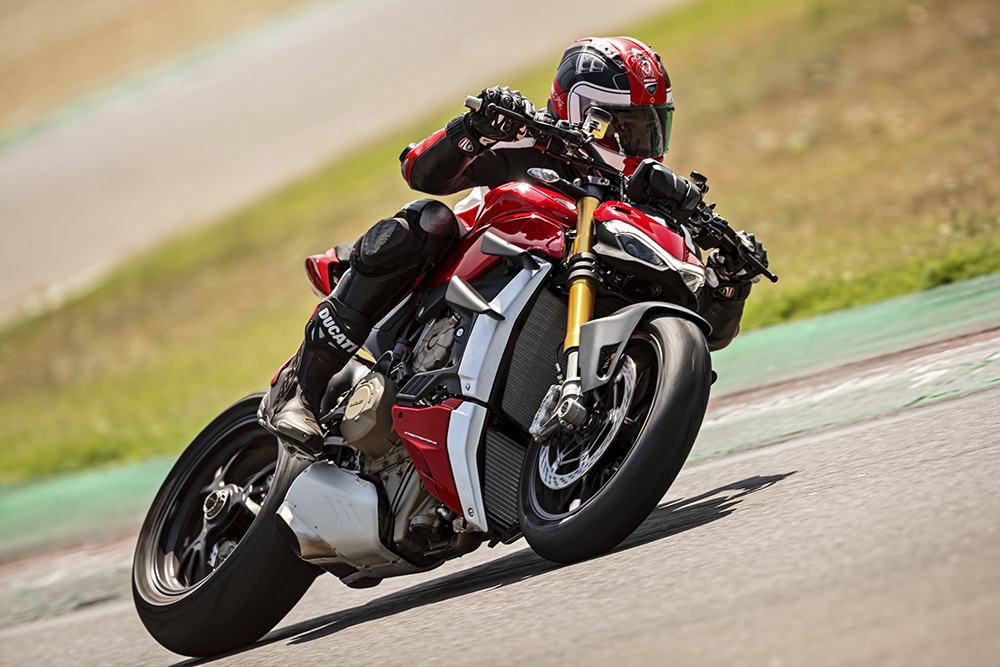ducati streetfighter v4 duoc ra mat truc tuyen