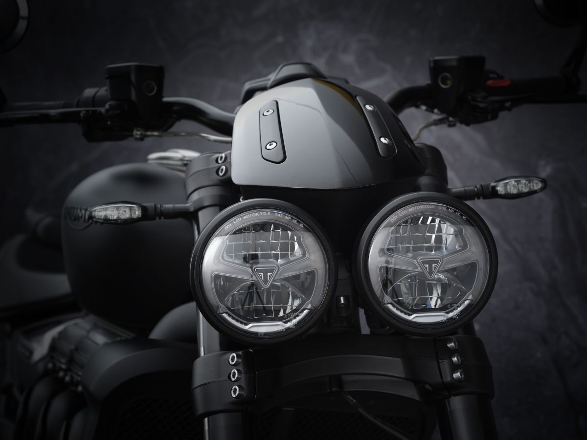 Triumph trình làng bộ đôi Rocket 3 phiên bản giới hạn