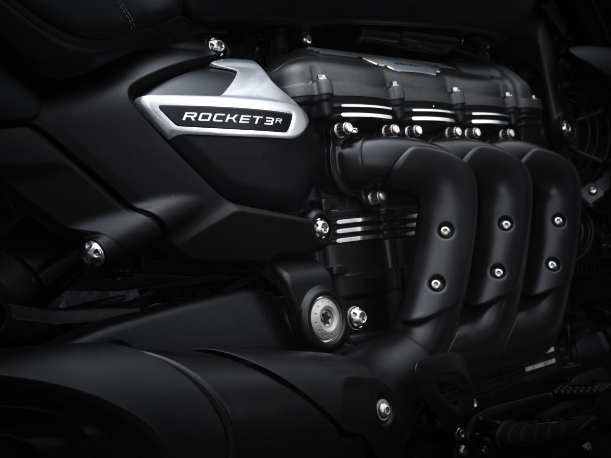 Triumph trình làng bộ đôi Rocket 3 phiên bản giới hạn