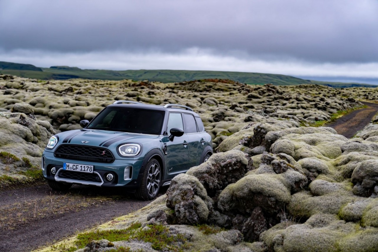 MINI Countryman mới ra mắt tại Việt Nam, giá 2,439 tỷ đồng