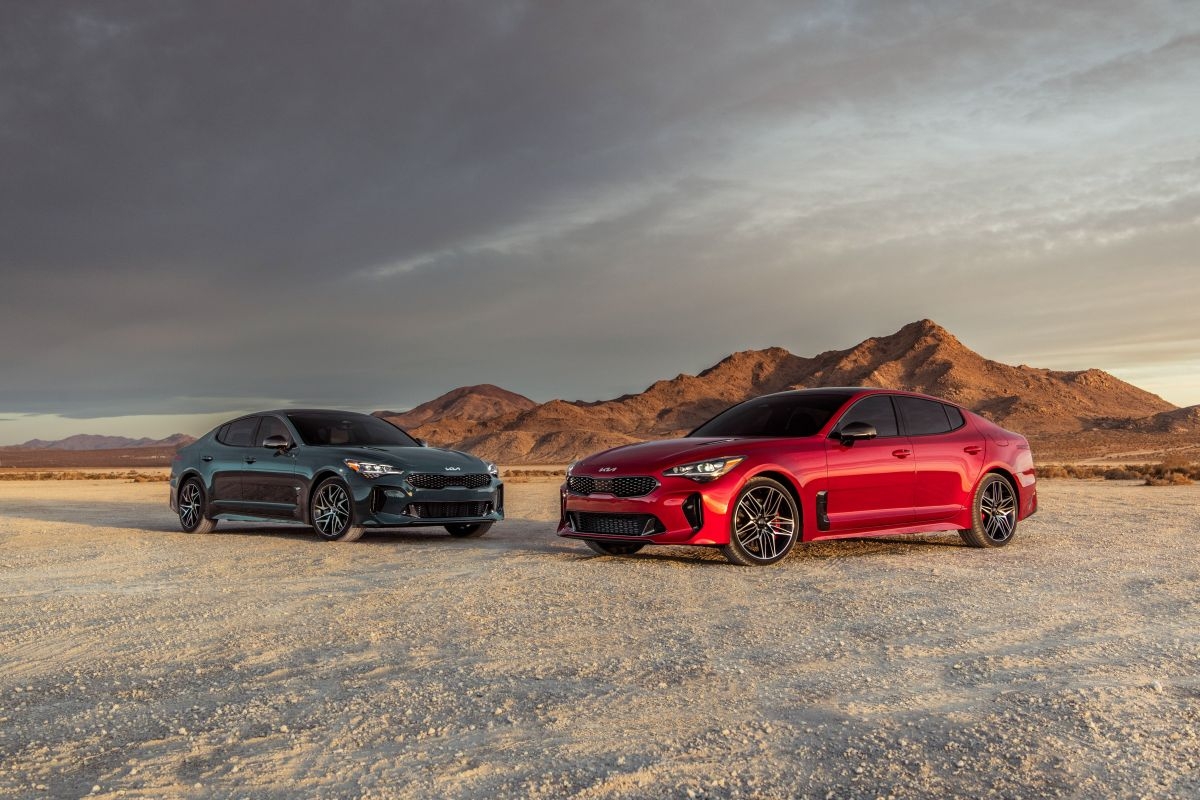 Kia Stinger 2022 ra mắt tại Mỹ