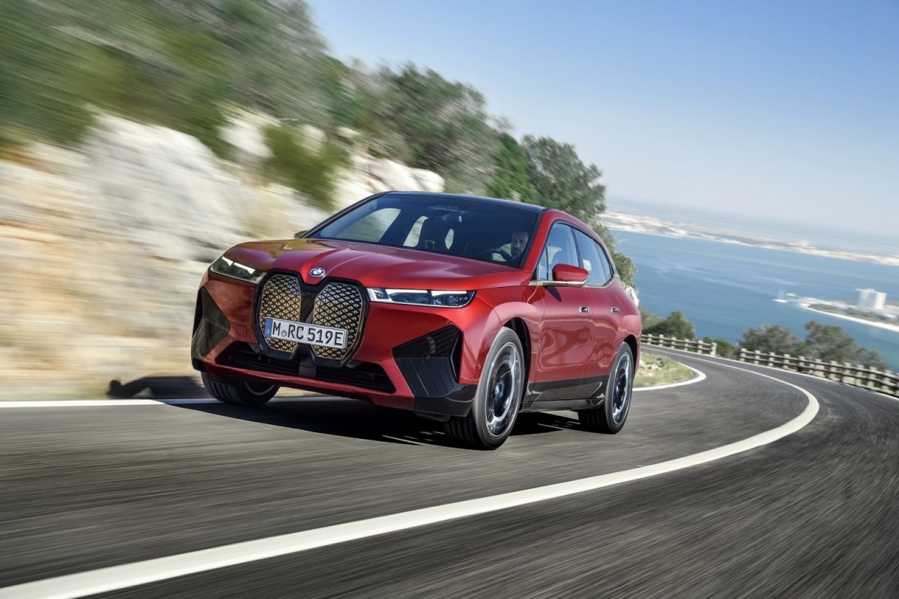 BMW iX 2022 ra mắt vào cuối năm nay