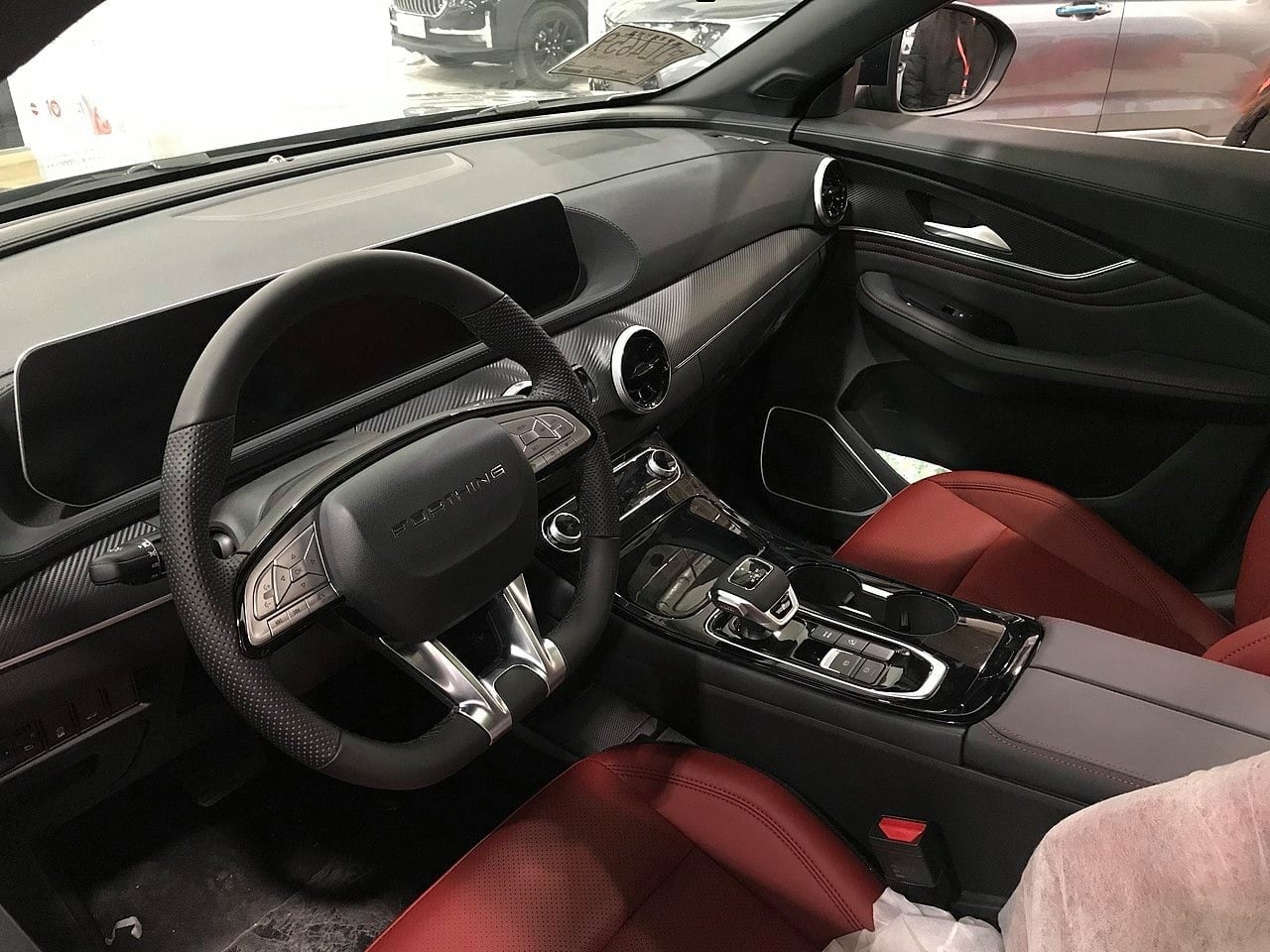 Dongfeng T5 EVO được bán ở Việt Nam với giá gần 800 triệu đồng Dongfeng T5 EVO được bán ở Việt Nam với giá gần 800 triệu đồng