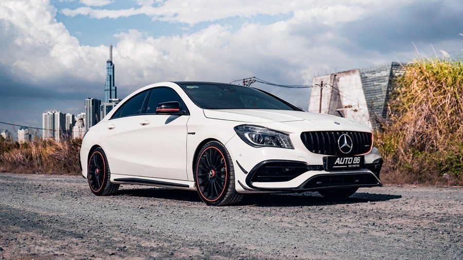 'Hàng Độc' Mercedes-Benz CLA45 AMG OrangeArt Edition lên sàn xe cũ với giá 1,45 tỷ đồng