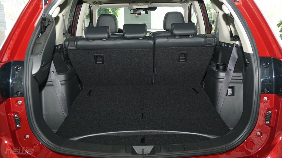 Cận cảnh Mitsubishi Outlander 2022 vừa được ra mắt Cận cảnh Mitsubishi Outlander 2022 vừa được ra mắt