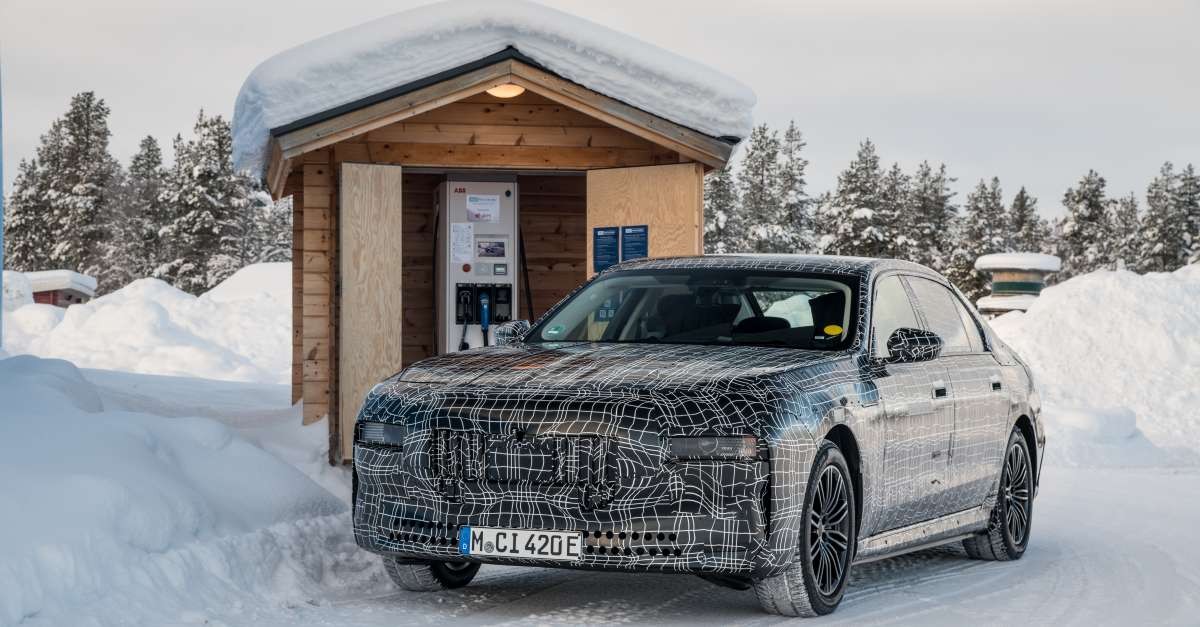 BMW i7 xDrive60 đi được 800 km với mỗi lần sạc BMW i7 xDrive60 đi được 800 km với mỗi lần sạc