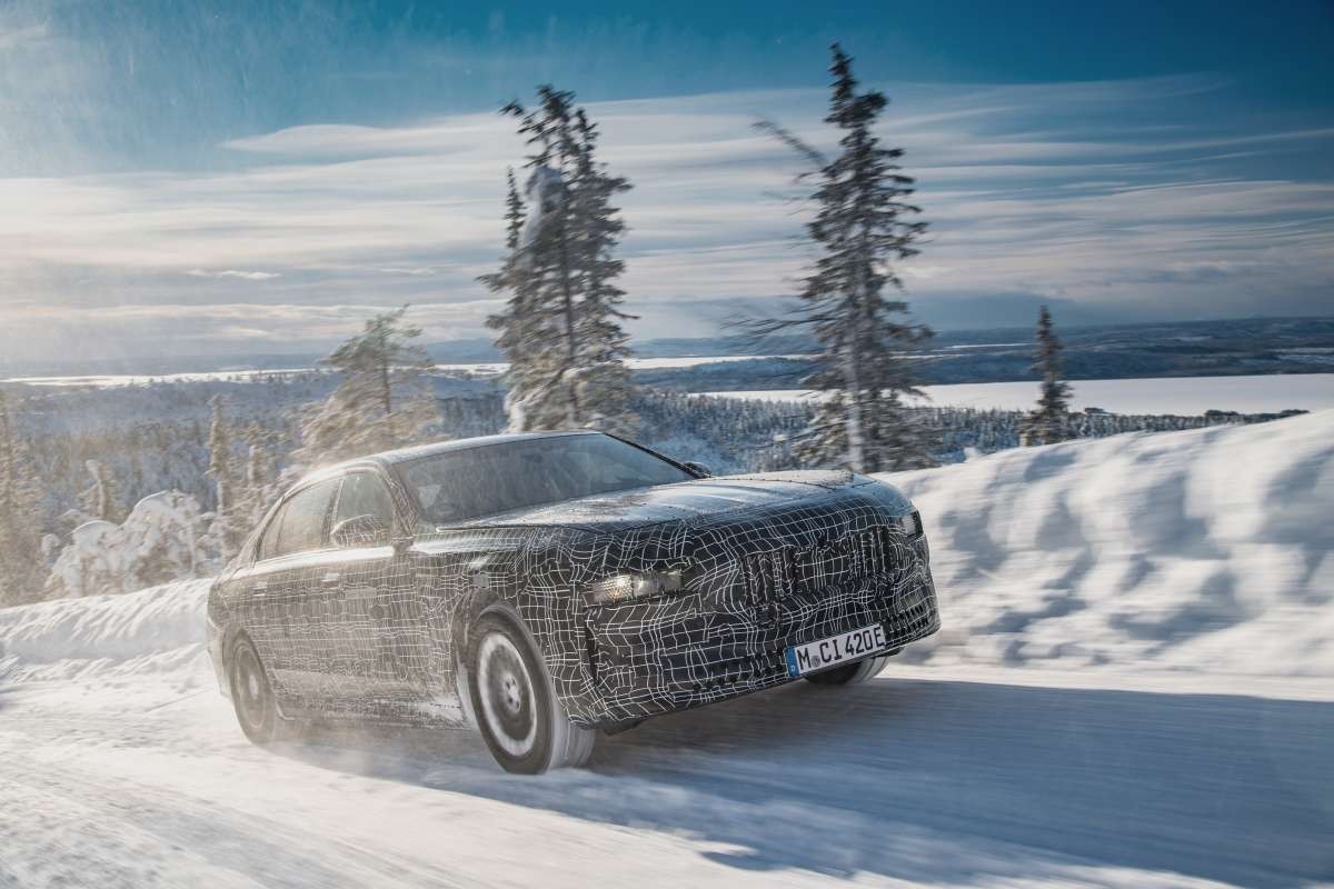 BMW i7 xDrive60 đi được 800 km với mỗi lần sạc BMW i7 xDrive60 đi được 800 km với mỗi lần sạc