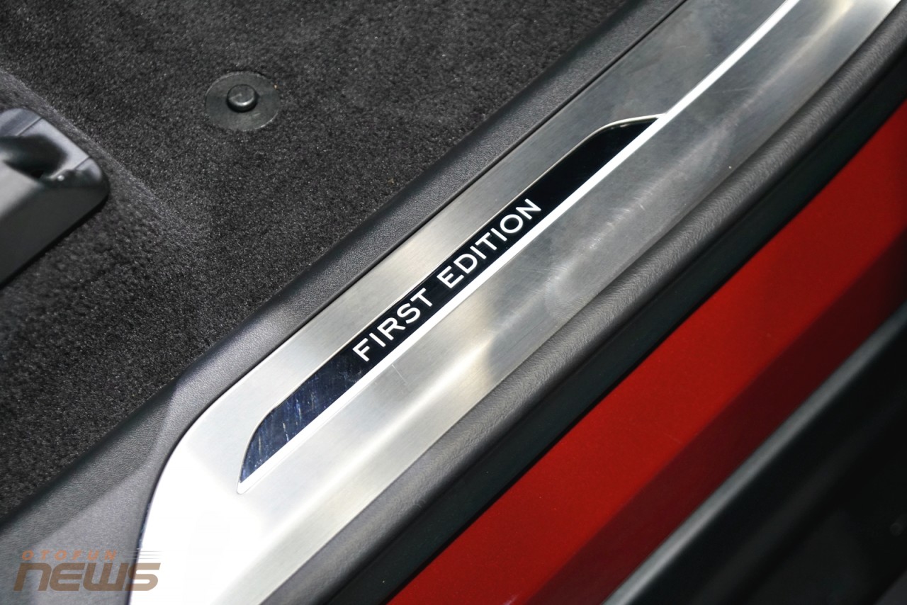 Range Rover Sport thế hệ mới ra mắt tại Việt Nam, giá từ 7,3 tỷ đồng