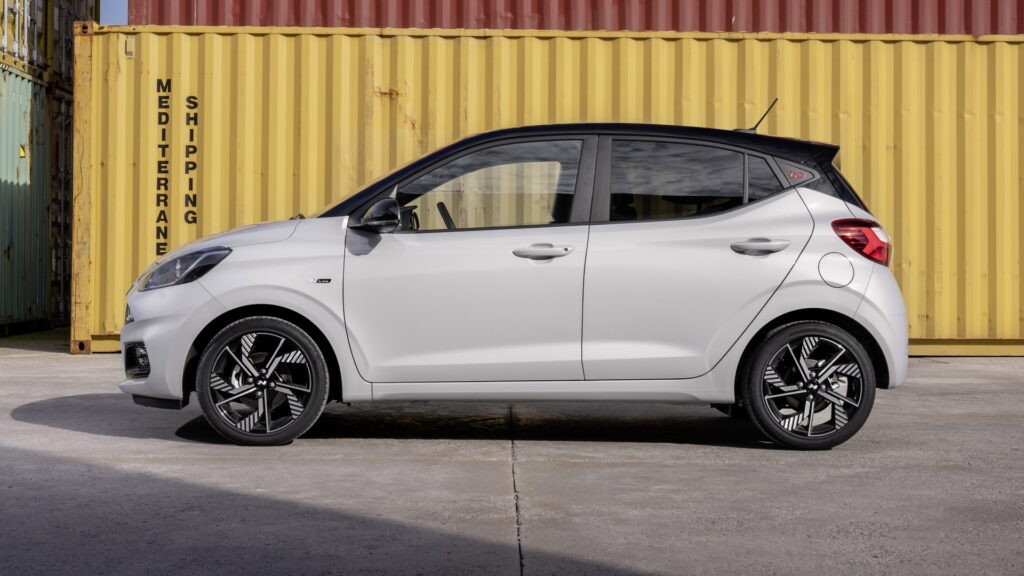 Cận cảnh Hyundai Grand i10 2023 vừa được ra mắt Cận cảnh Hyundai Grand i10 2023 vừa được ra mắt
