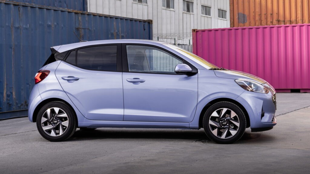 Cận cảnh Hyundai Grand i10 2023 vừa được ra mắt Cận cảnh Hyundai Grand i10 2023 vừa được ra mắt