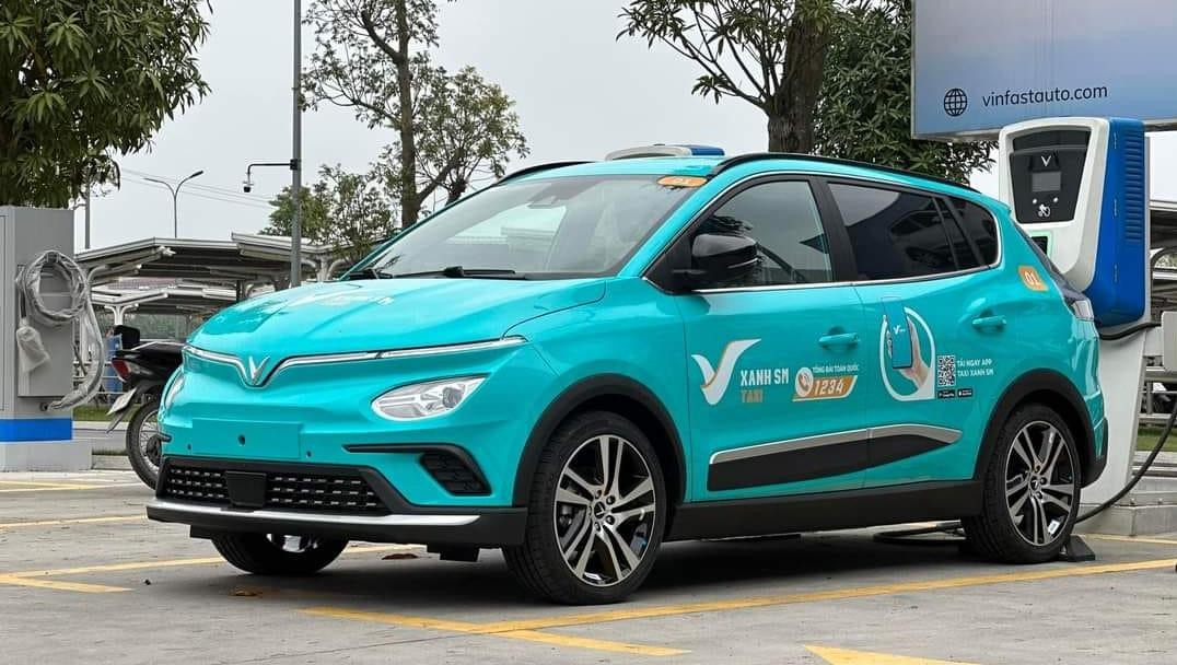 Cận cảnh taxi điện VinFast VF e34 của GSM Cận cảnh taxi điện VinFast VF e34 của GSM
