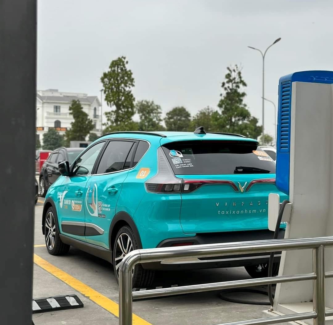 Cận cảnh taxi điện VinFast VF e34 của GSM Cận cảnh taxi điện VinFast VF e34 của GSM
