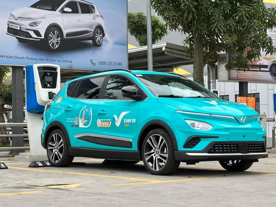 Cận cảnh taxi điện VinFast VF e34 của GSM Cận cảnh taxi điện VinFast VF e34 của GSM