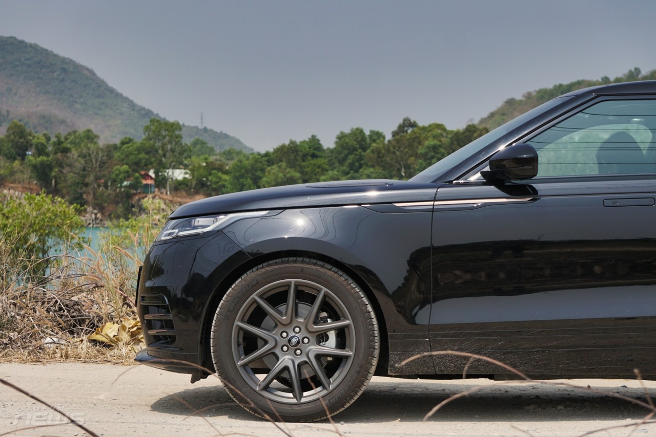 Đánh giá Land Rover Range Rover Velar 2023 Đánh giá Land Rover Range Rover Velar 2023