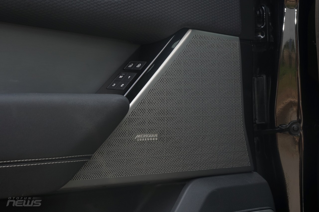 Đánh giá Land Rover Range Rover Velar 2023 Đánh giá Land Rover Range Rover Velar 2023
