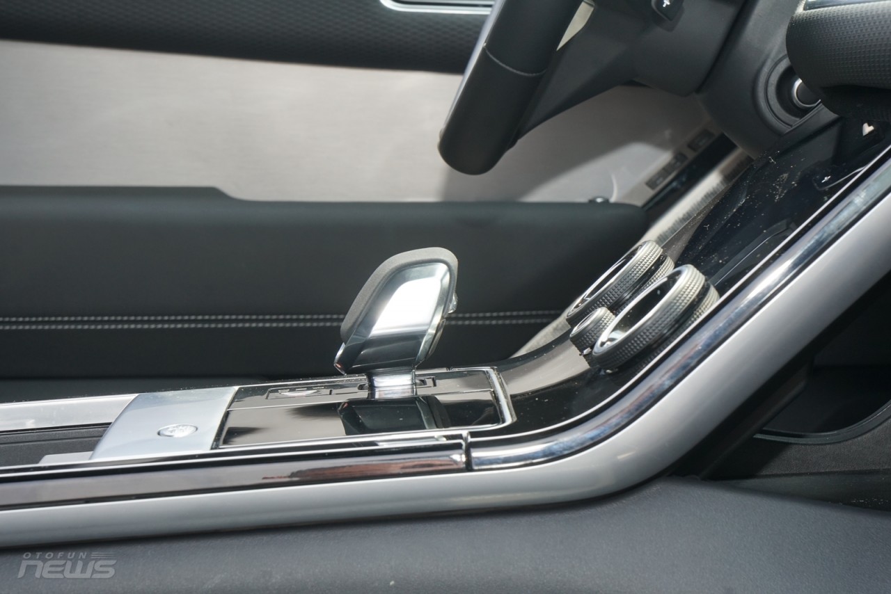 Đánh giá Land Rover Range Rover Velar 2023 Đánh giá Land Rover Range Rover Velar 2023