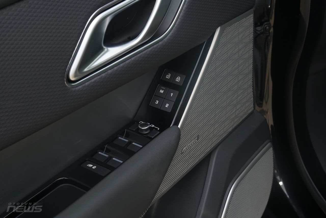 Đánh giá Land Rover Range Rover Velar 2023 Đánh giá Land Rover Range Rover Velar 2023