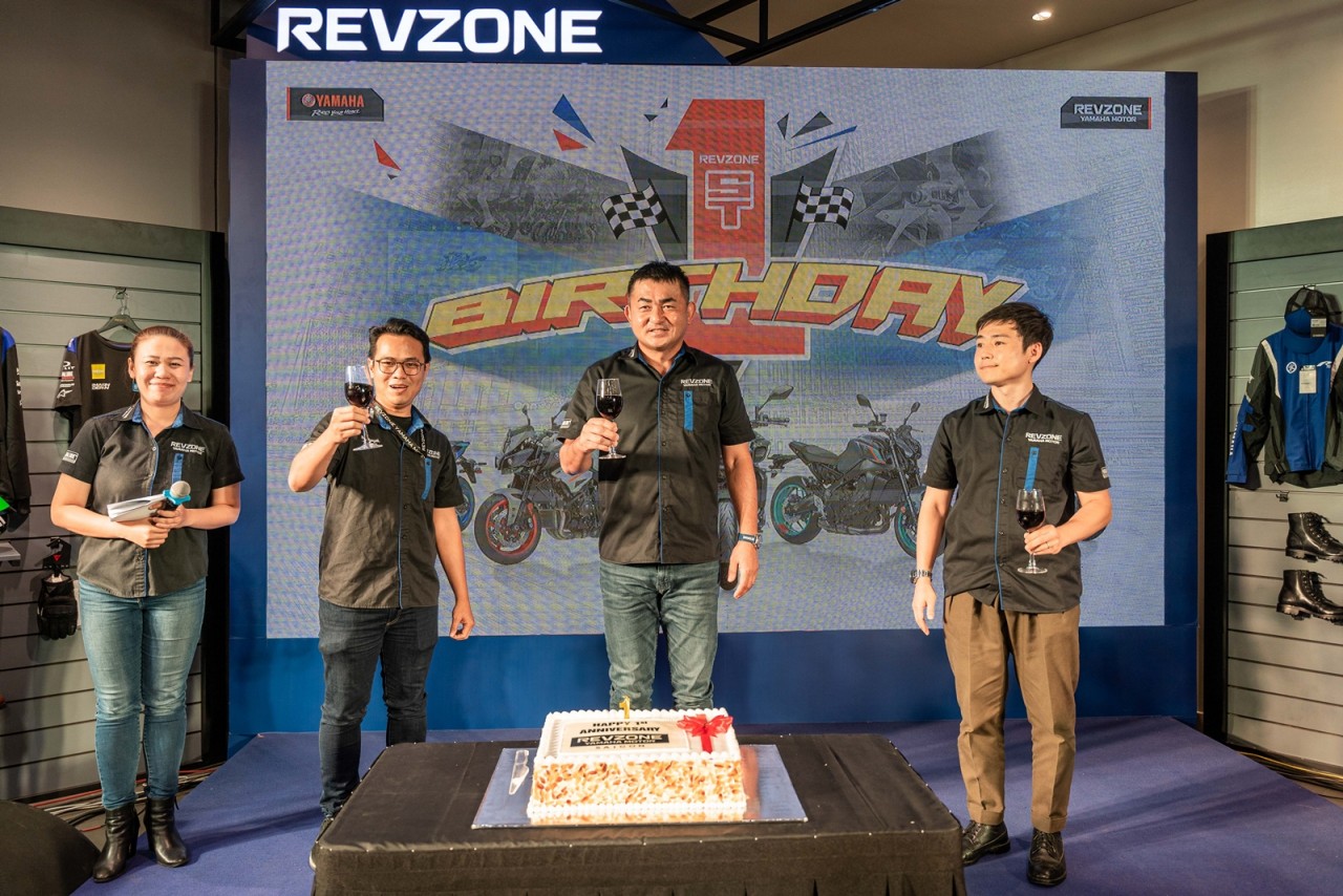 Revzone Yamaha Motor kỷ niệm 1 năm thành lập Revzone Yamaha Motor kỷ niệm 1 năm thành lập