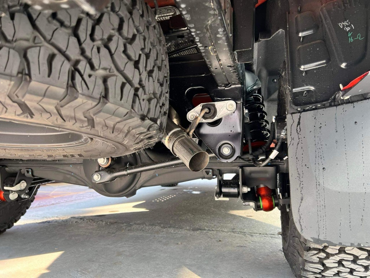 Ford Ranger Raptor 2023 tại Việt Nam trang bị ít Ford Ranger Raptor 2023 tại Việt Nam trang bị ít