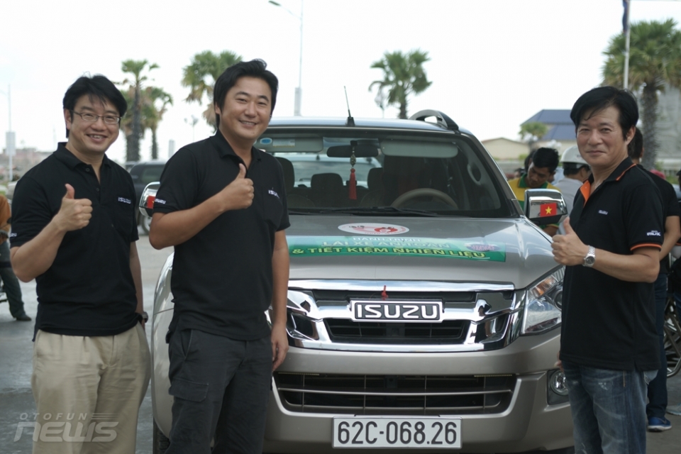 Isuzu Diesel Challenge 2017: D-max tiêu hao 2,81L/243 km! isuzu diesel challenge 2017 d max tieu hao 281l243 km