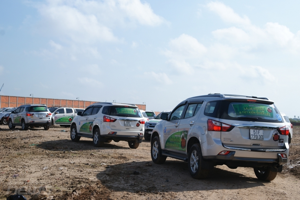 Isuzu Diesel Challenge 2017: D-max tiêu hao 2,81L/243 km! isuzu diesel challenge 2017 d max tieu hao 281l243 km