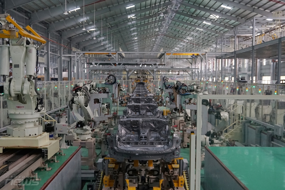 nha may mazda lon nhat dong nam a di vao hoat dong