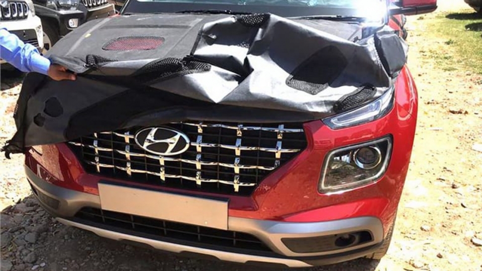 Lộ ảnh đầu tiên về tân binh Hyundai Venue 2020 crossover nhỏ giá rẻ